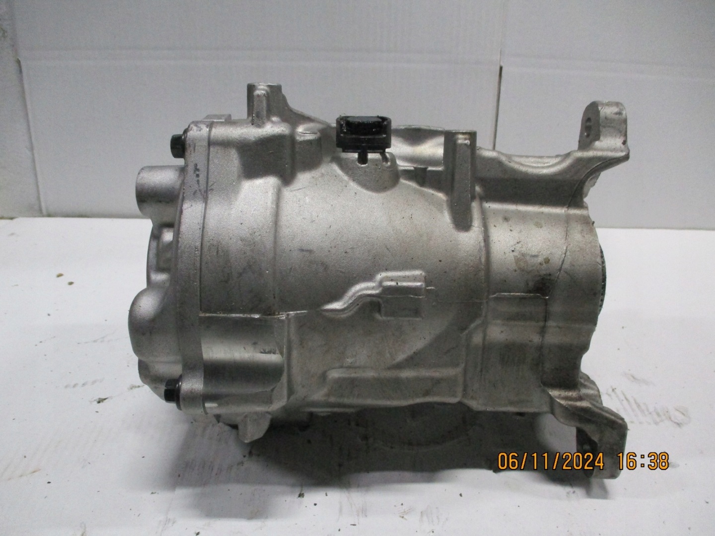 REDUKTOR gearboxes VOLVO XC90 2,0D5 31325810
