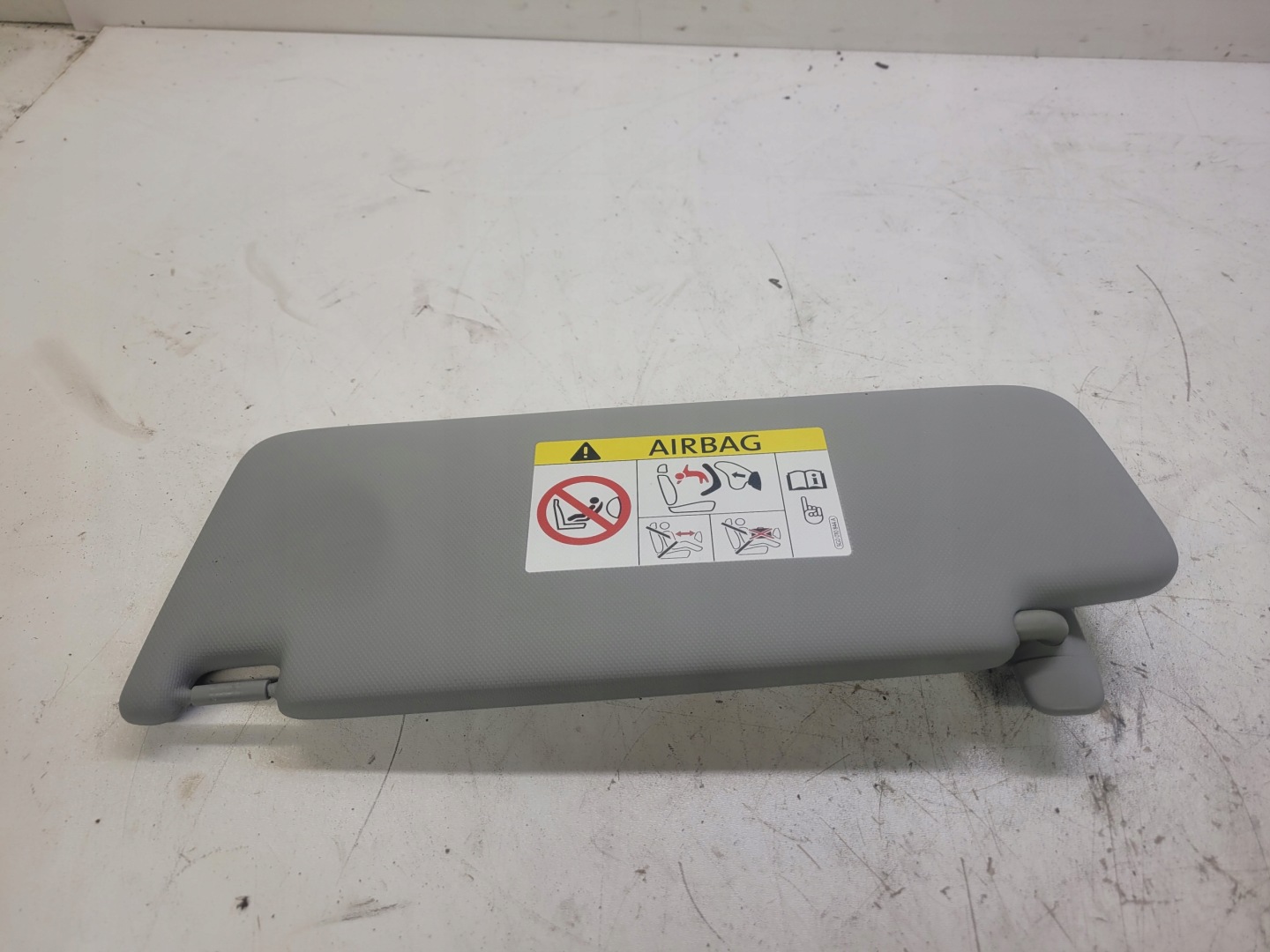 Blende Abdeckung PRZECIWSLONECZNA AUDI A4 B9 A5 8W0857552G EA7