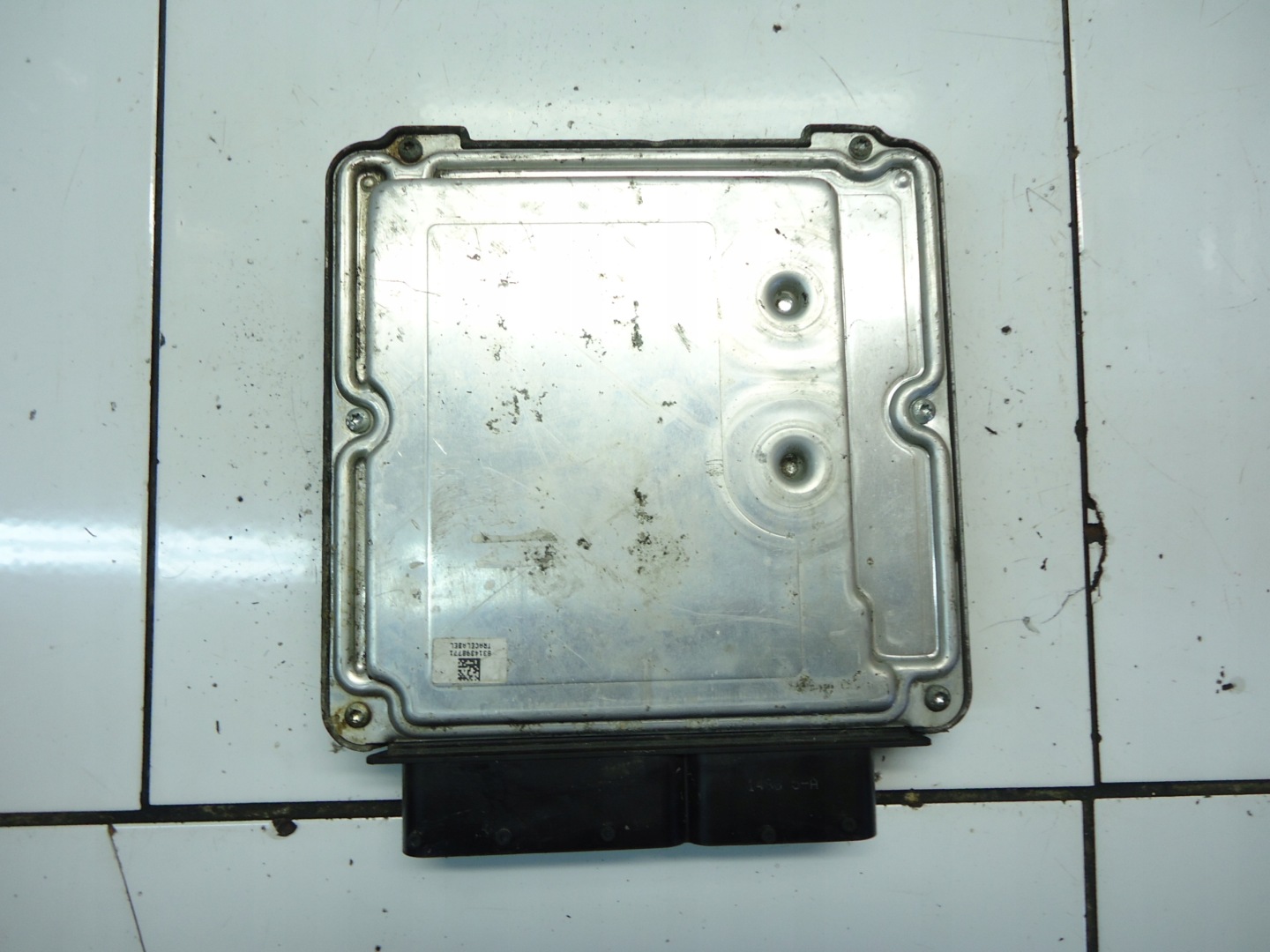 VW AUDI SKODA SEAT 2.0TDI CBB computer 03L906022FD 0281015011