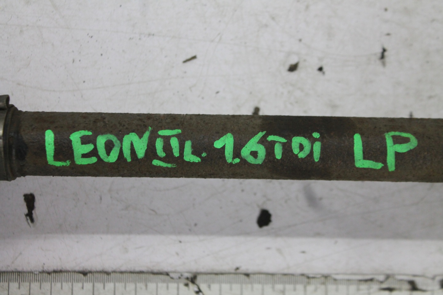 semi-axis left front LEON II LIFT 1.6 TDI 09-12