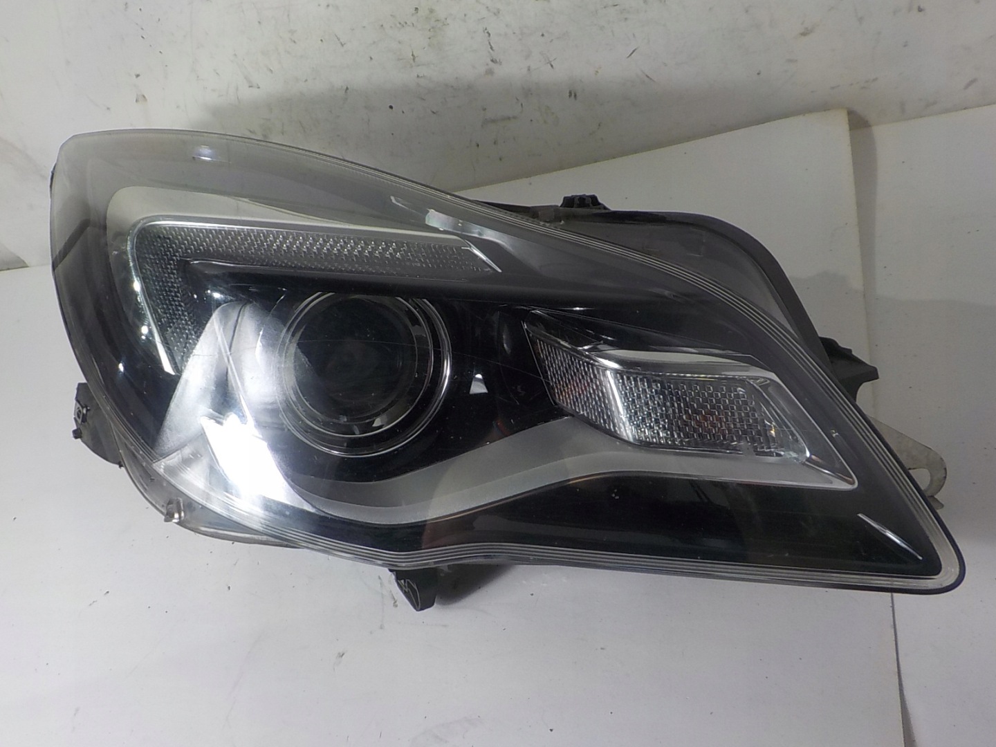 OPEL INSIGNIA A LIFT light right front front UK