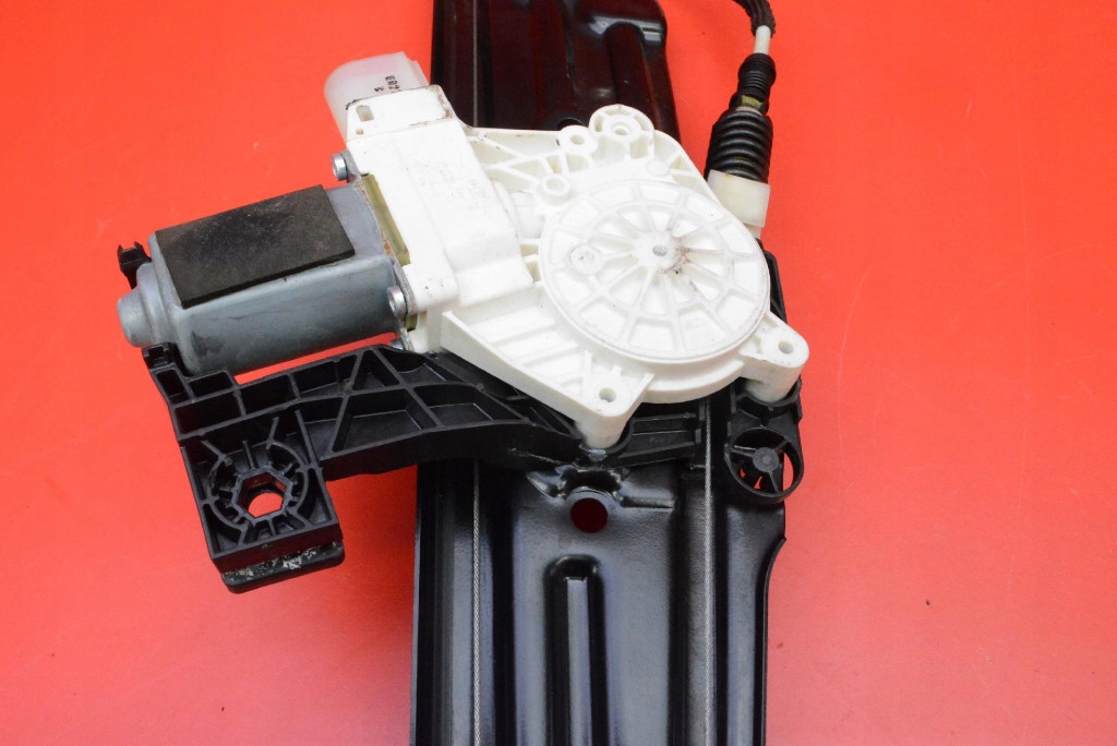window regulator right rear part EU 7182122 BMW F11 09-13