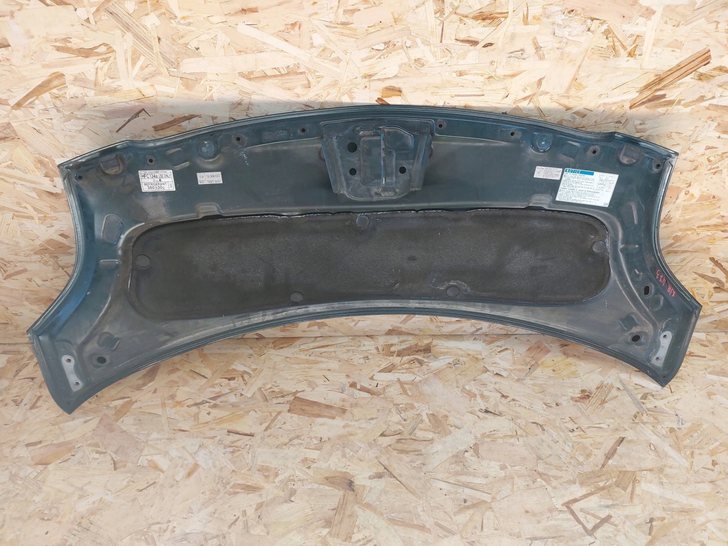 bonnet front Toyota Yaris II 06-11