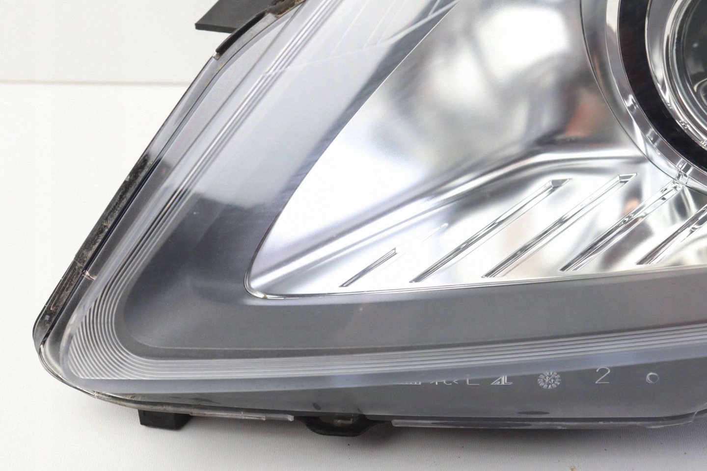 OPEL ZAFIRA B REFLEKTOR light front left BI-XENON 0301214283