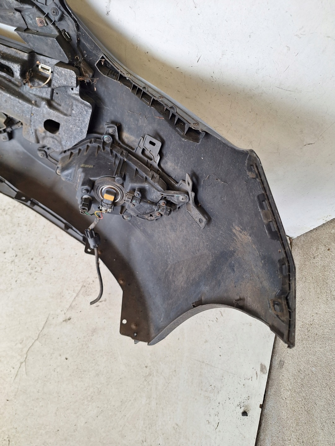 HYUNDAI I30 II 12-15 bumper + LED