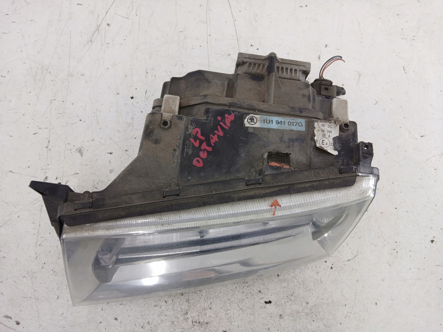 SKODA OCTAVIA and LIFT light left front XENON control unit