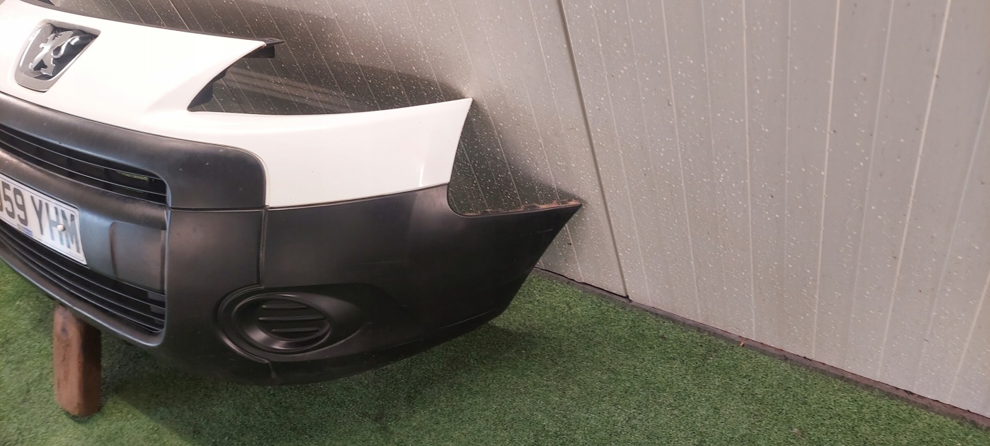 bumper front PEUGEOT PARTNER III 08-15 LAK: EWP