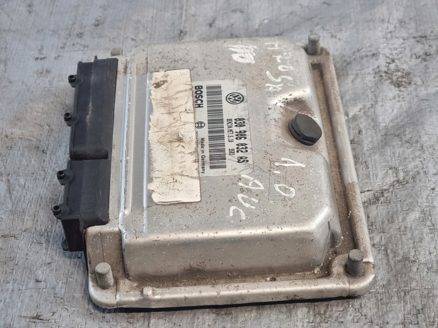 control unit computer of the engine OE 030906032AS SEAT AROSA 1.0B AUC 01r