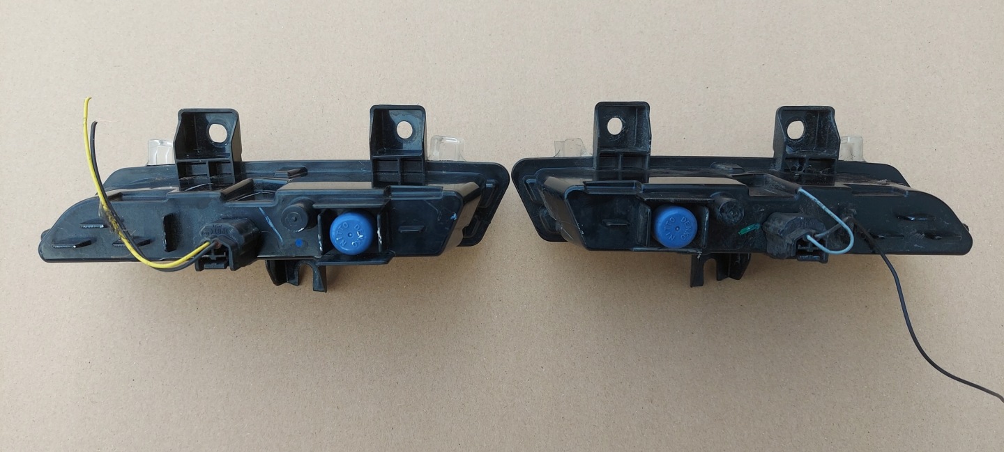LED DRL right RENAULT CLIO IV original 266003864