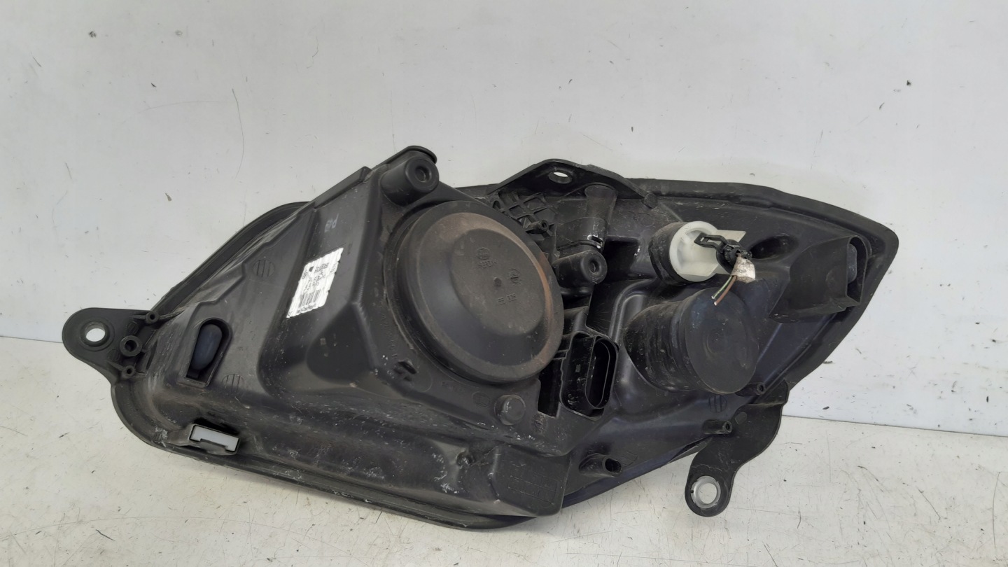 light right front europa 1ED24702522 Skoda Roomster