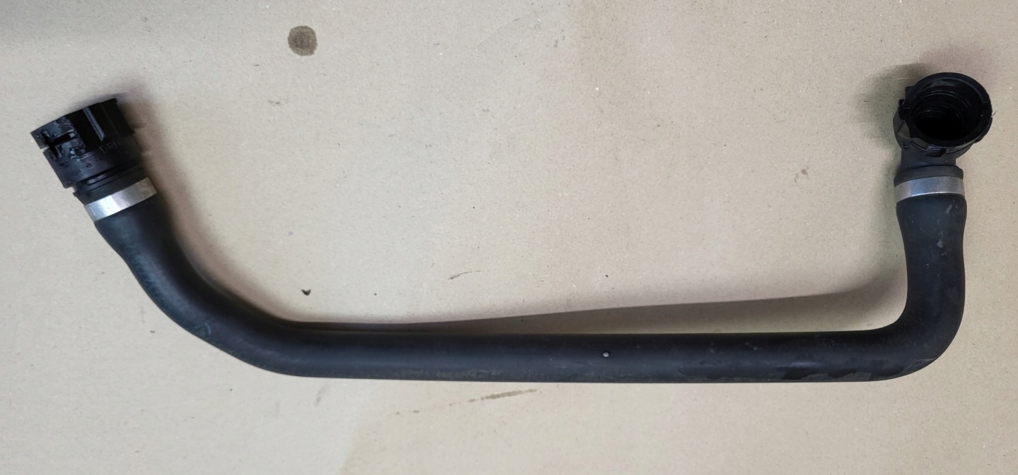 prijenos cijev crijevo vode gasa BMW 1 E87 3 E90 E91 7797259 OE EUROPA