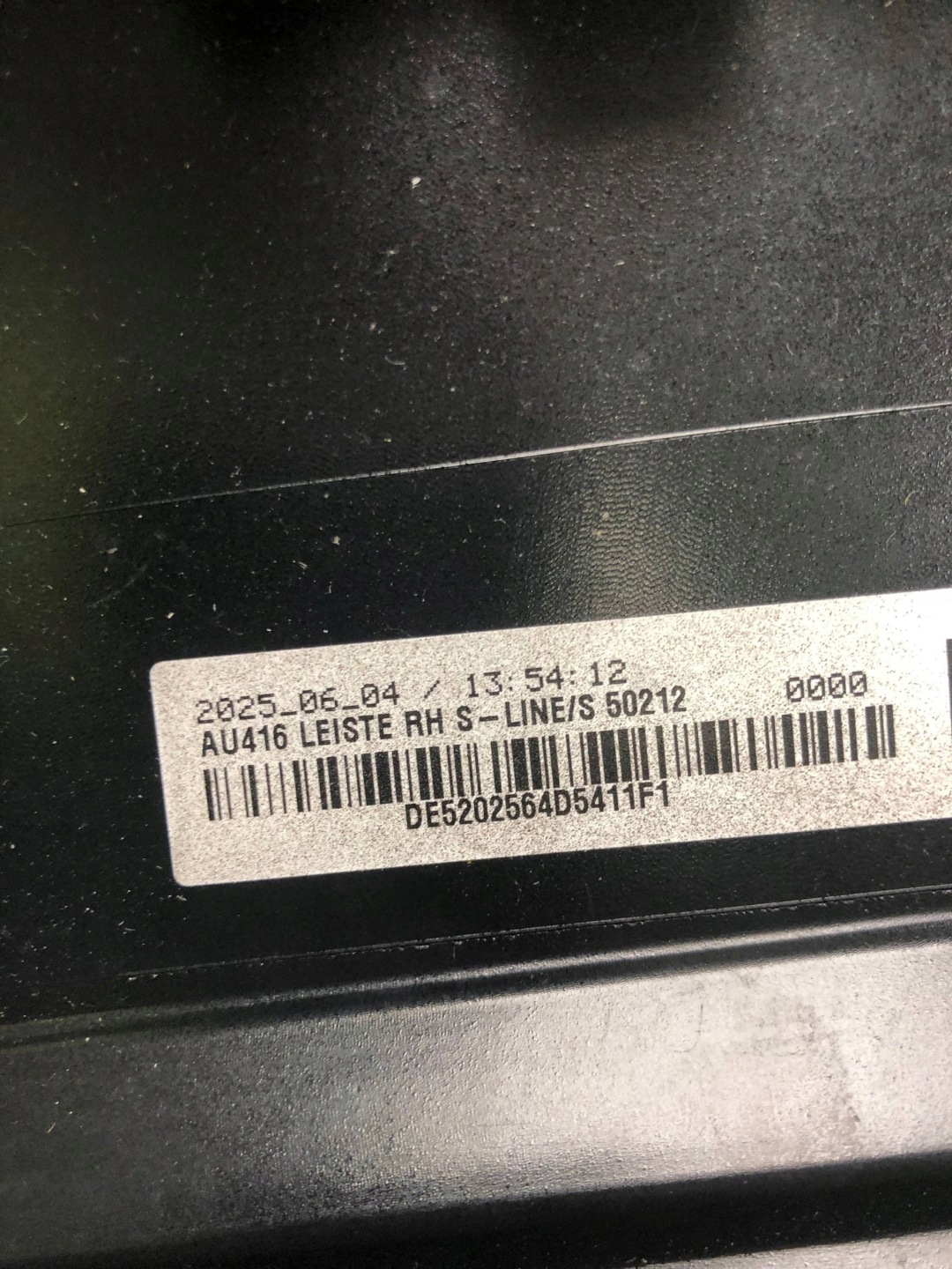 grid of a bumper right front S-LINE AUDI Q6 E-TRON 85H807968