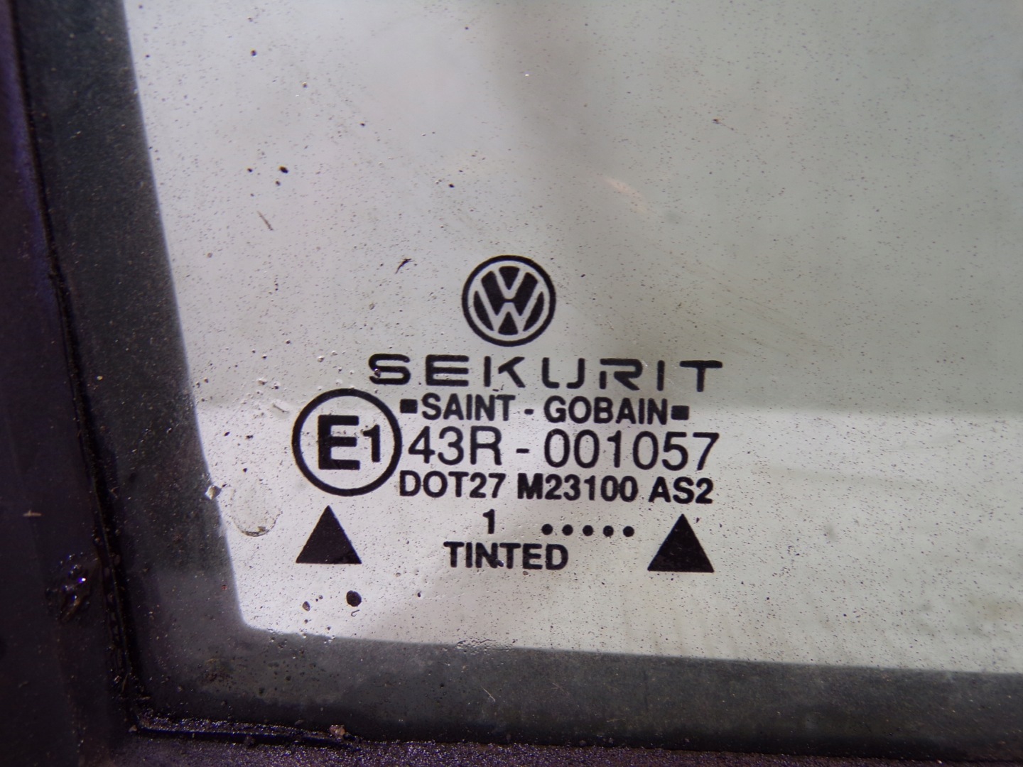 window bodywork rear left VOLKSWAGEN SCIROCCO 2 II Z gasket (K2)