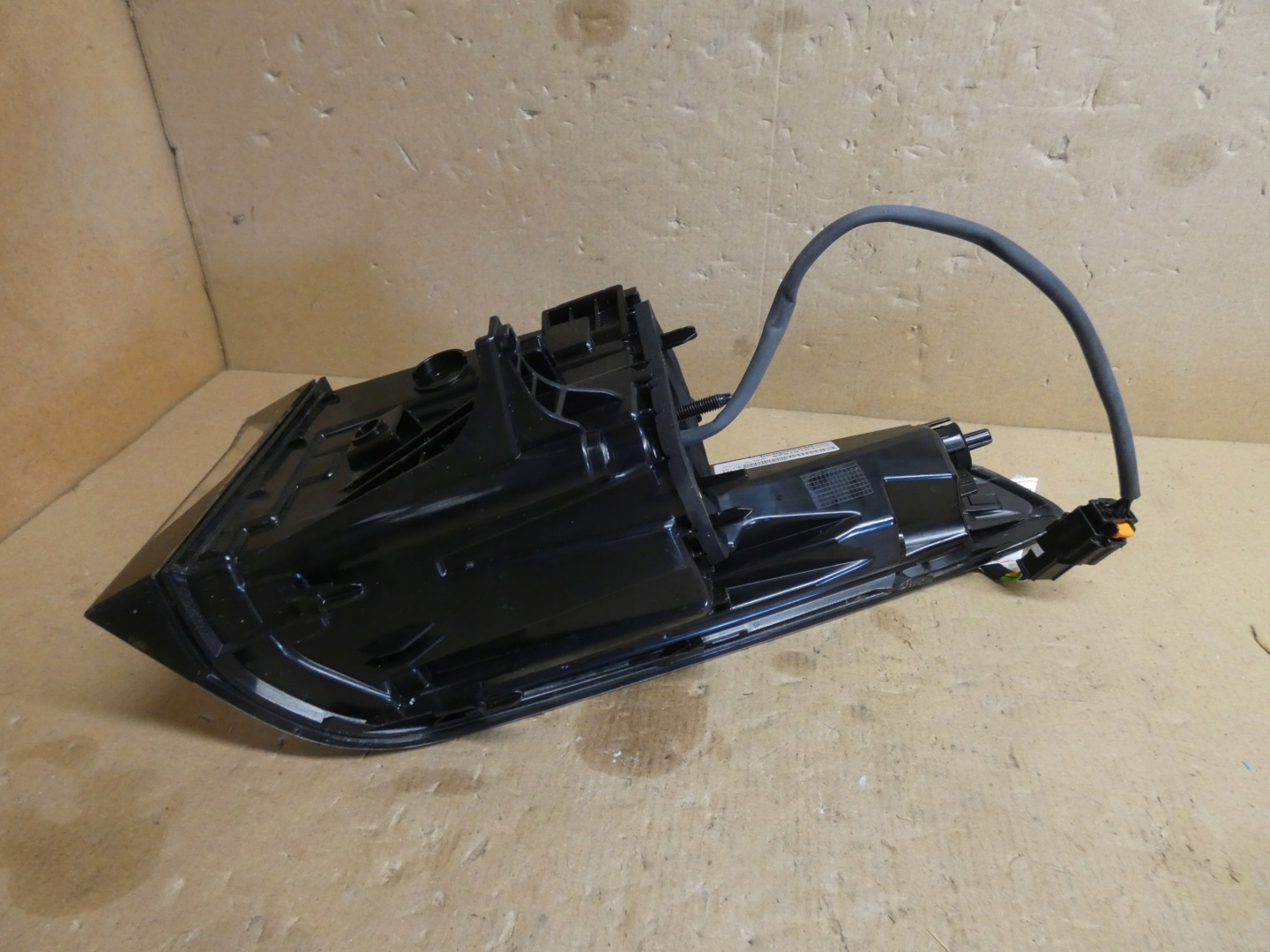 light rear part left PEUGEOT 3008 III 24- EV 9840202680