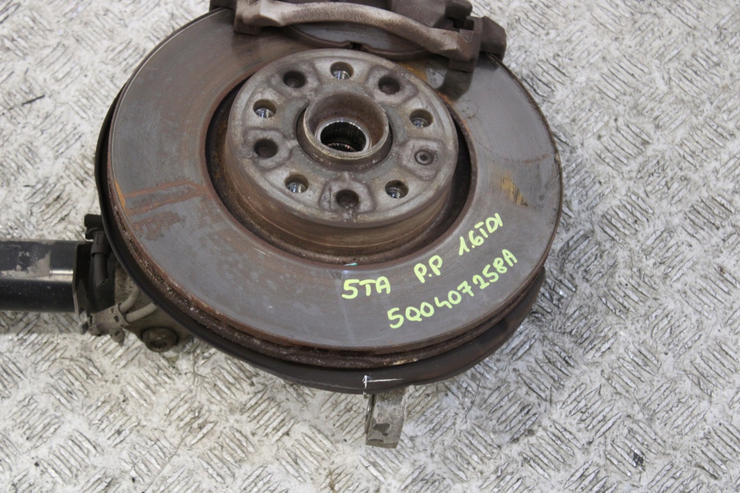 swing McPherson shock absorber right front 5Q0407258A VW TOURAN II 2 5TA
