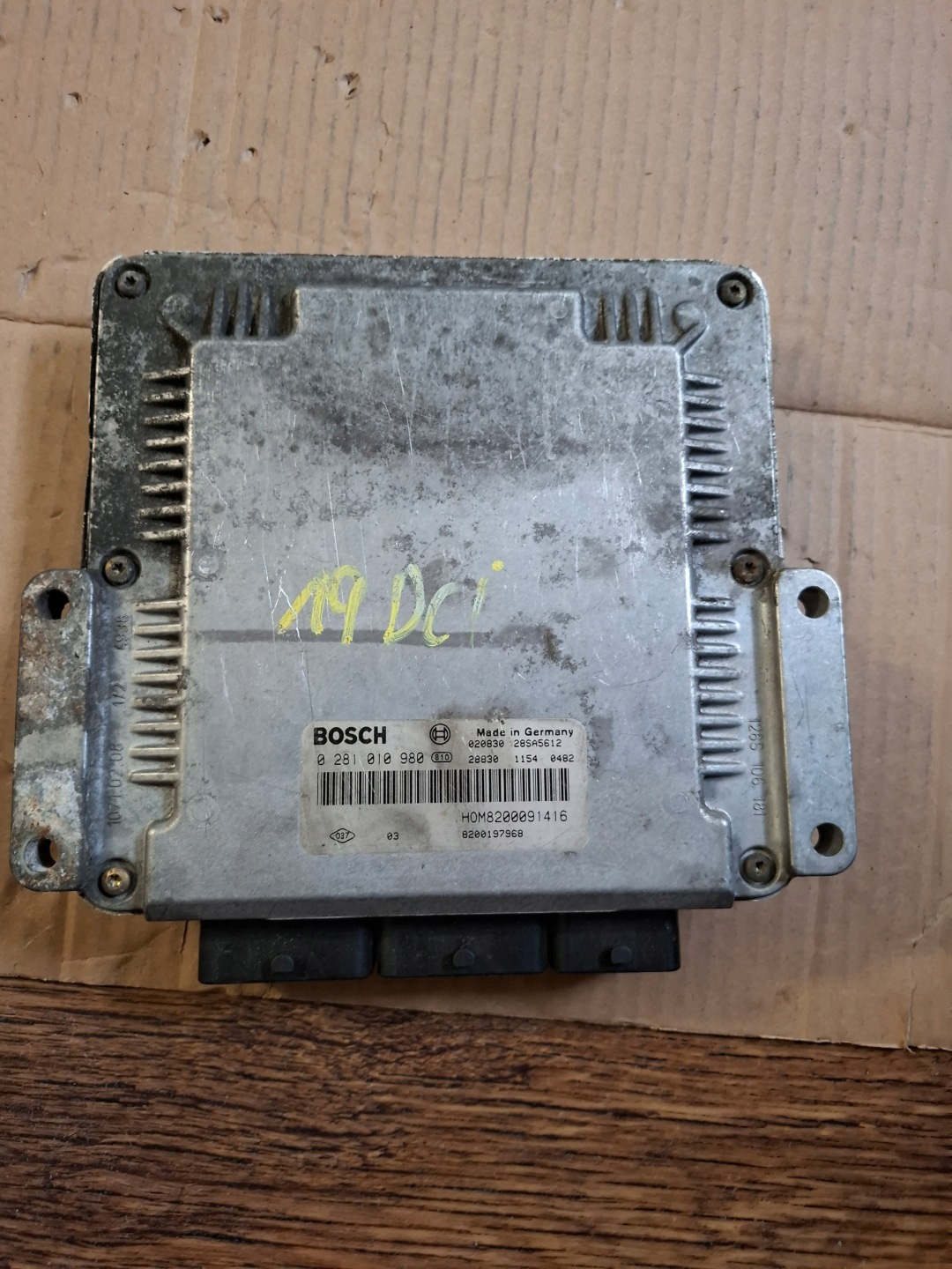 control unit of the engine BOSCH RENAULT SCENIC RX4 0 281 010 980