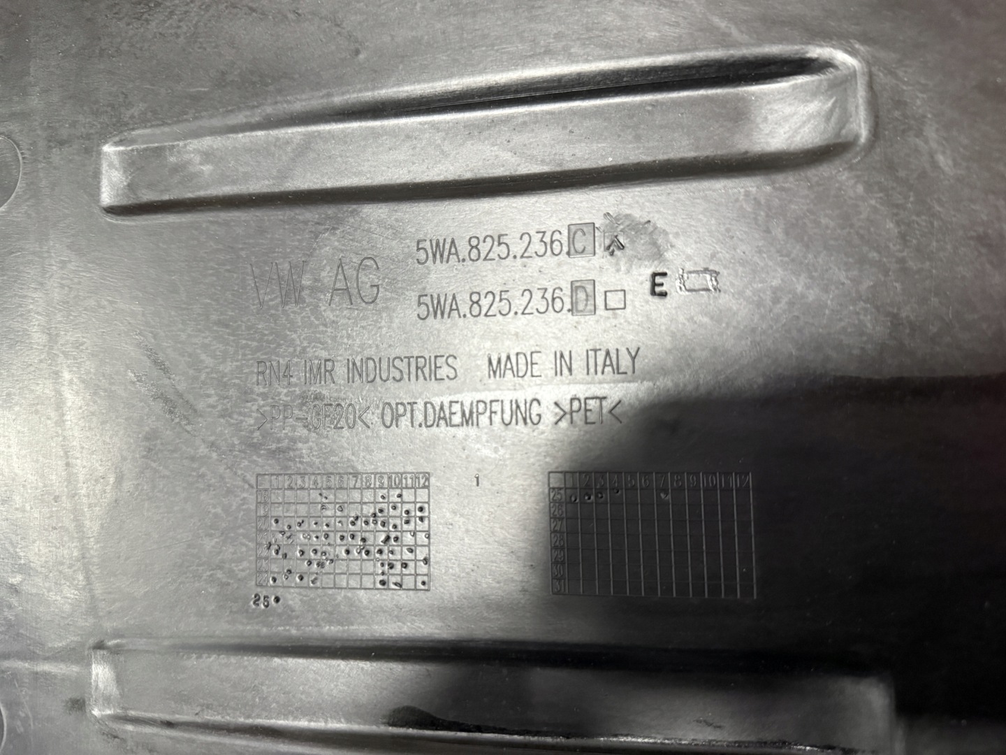 AUDI A3 8Y VW GOLF cover cover below engine 5WA825236E