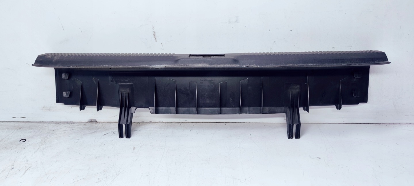 COUVERTURE ARMATURE ARRIÈRE AUDI A4 B8 BERLINE 8K5863471