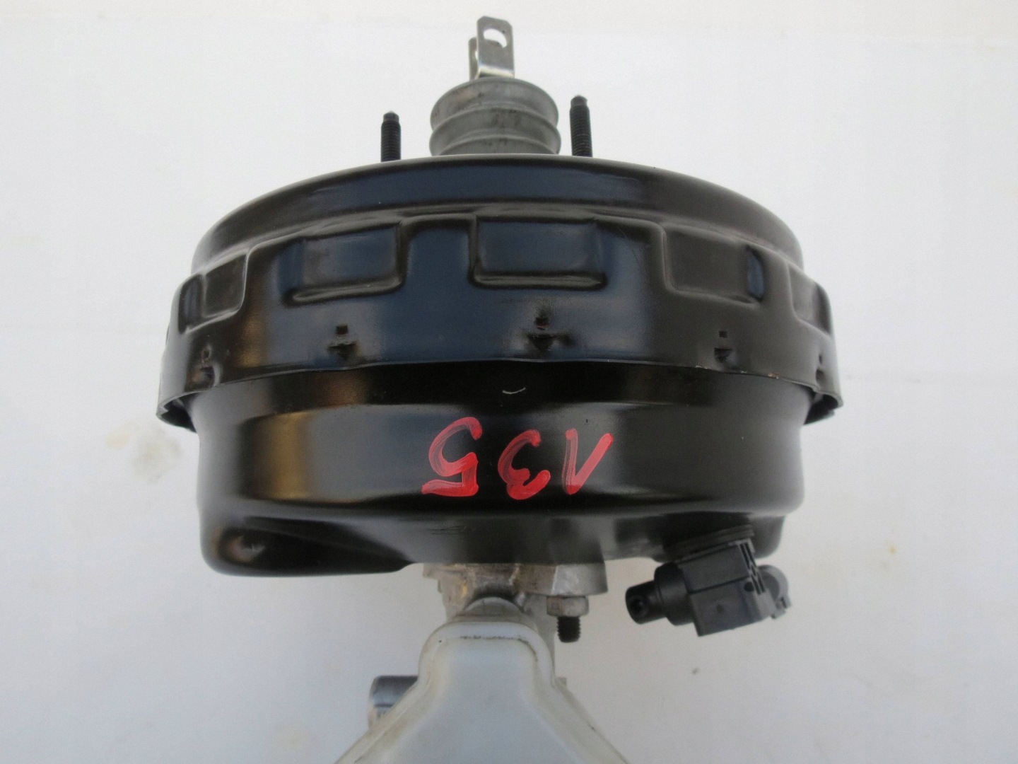 Servo bremsen VOLVO V60 2.0 D 120KM P31400789