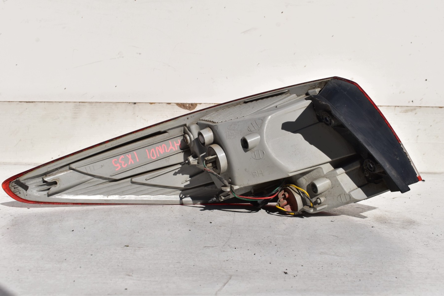 light right rear part HYUNDAI IX35 2009-2013R 92402-2Y0 EU