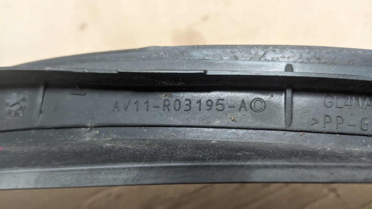 FORD B-MAX 12R 1.0 EB moulding under the window left AV11-R03195-AC