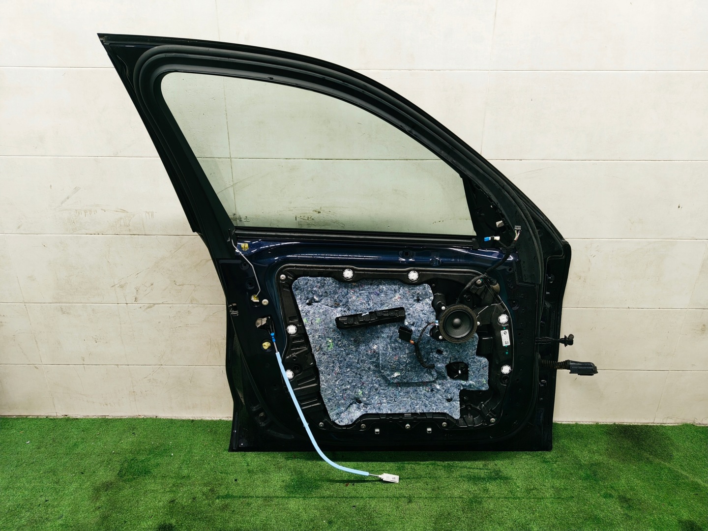 BMW X5 G05 door left front front 416 KEYLESS SHADOWLINE