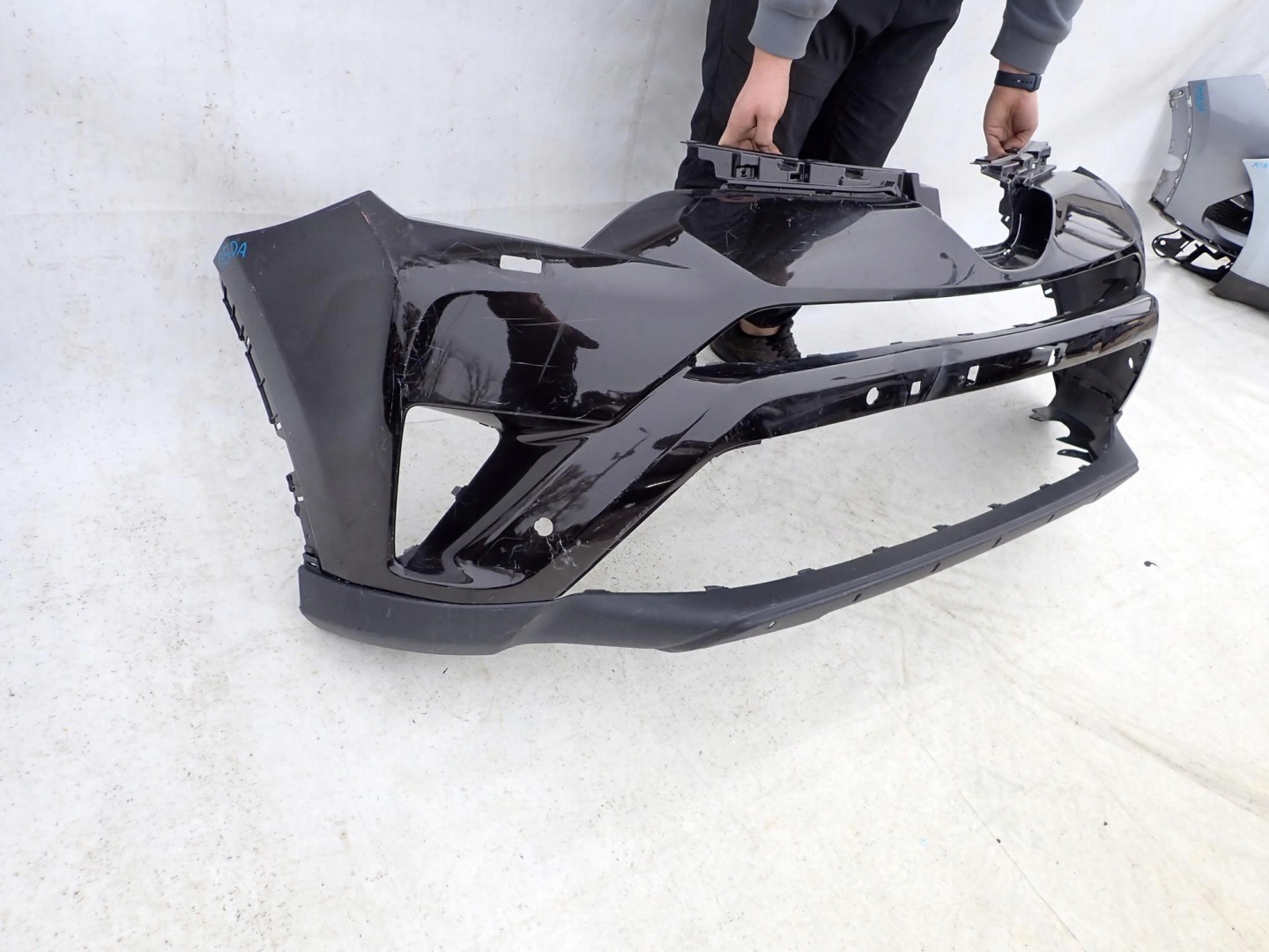 TOYOTA RAV4 IV LIFT 15-19 bumper front washer PDC