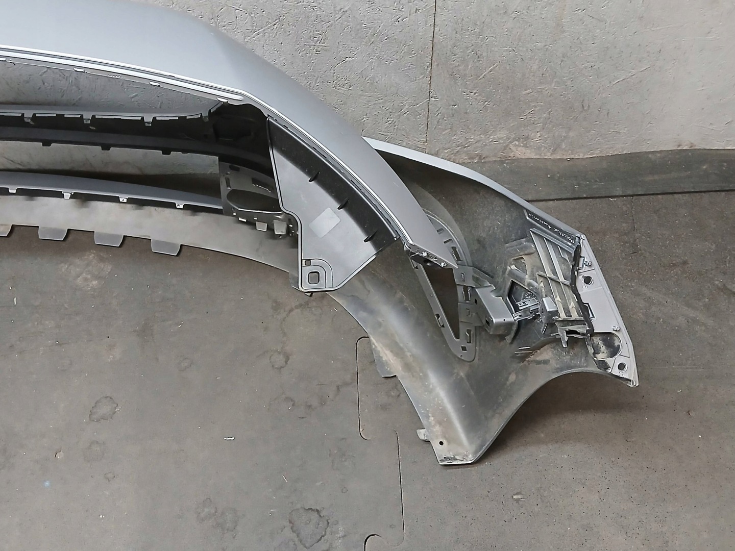 bumper front MERCEDES B KLASA W247 A247