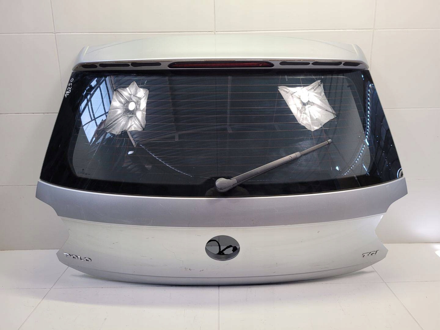 rear trunk door boot Volkswagen Polo 6 2020