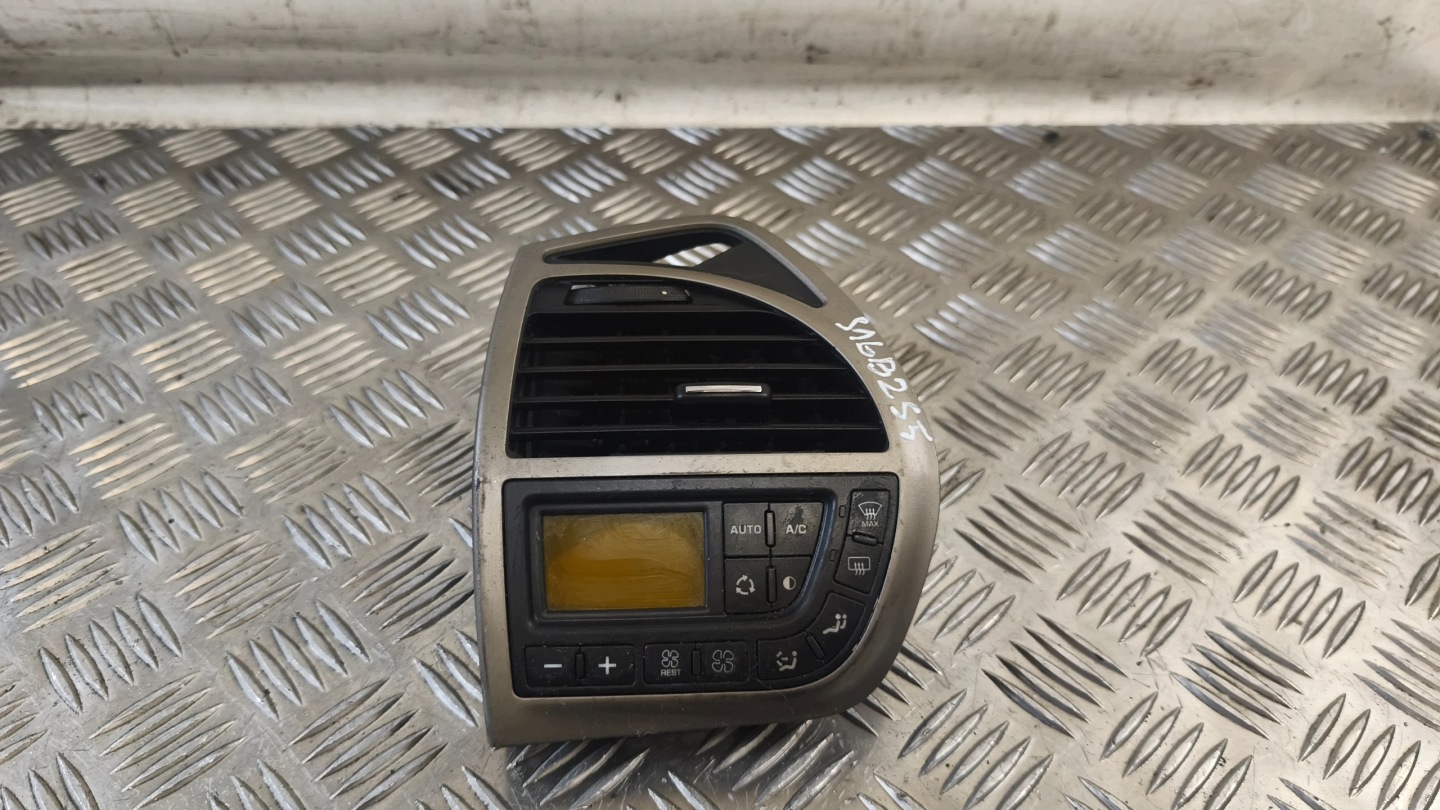PANEL des lüfters CITROEN PICASSO C4 2008r 303797AA