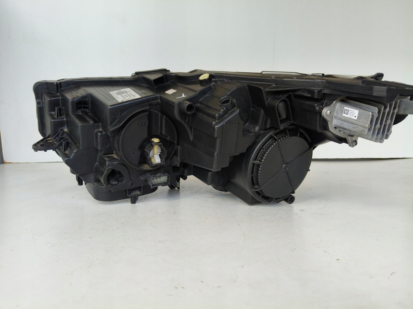 light right REFLEKTOR OPEL CROSSLAND X 16- FULL LED