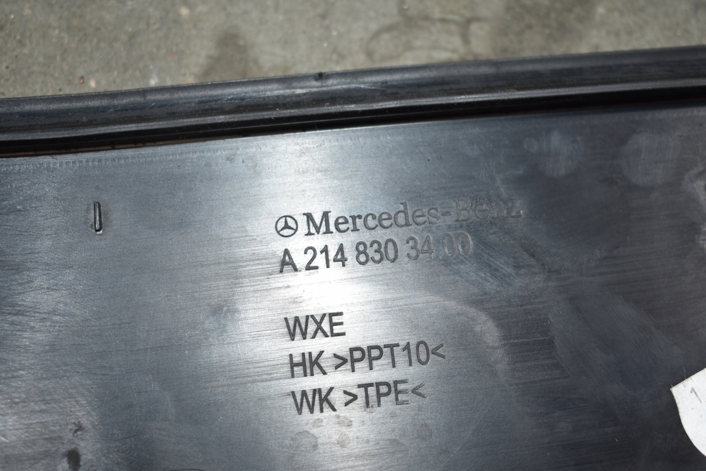 IDEALNE torpedo left MERCEDES W214 1