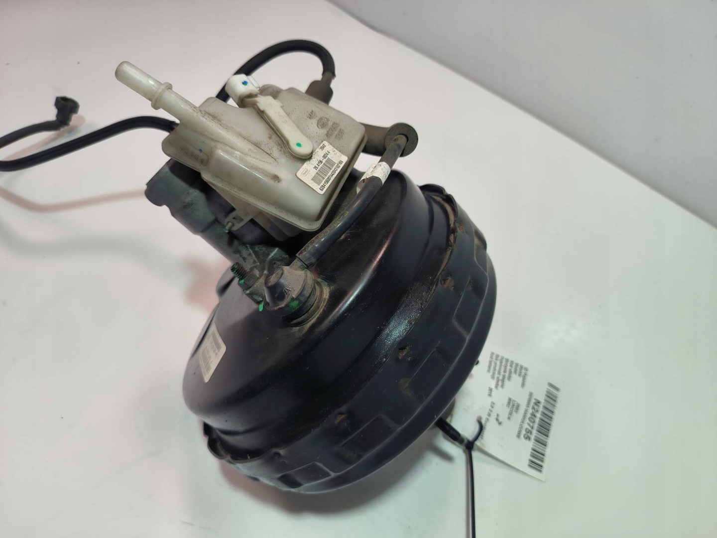 Servo bremsen EJ7C-2B195-AC LINCOLN MKC