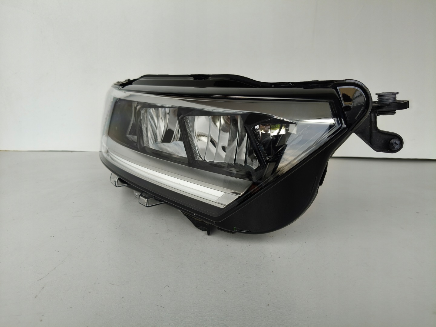 light right REFLEKTOR VW T-ROC 2GA 21- LIFT FULL LED