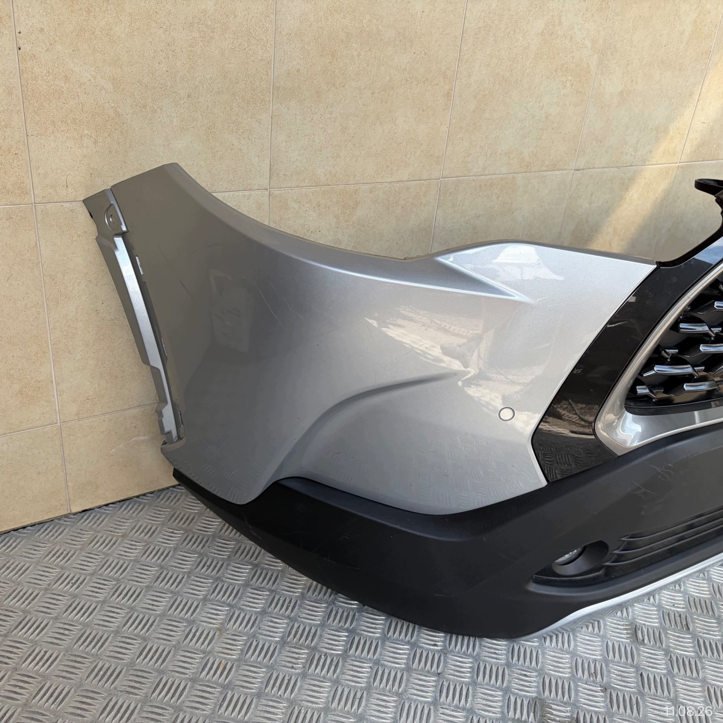 front bumper complete TOYOTA COROLLA CROSS 2025 ROK 4 PDC