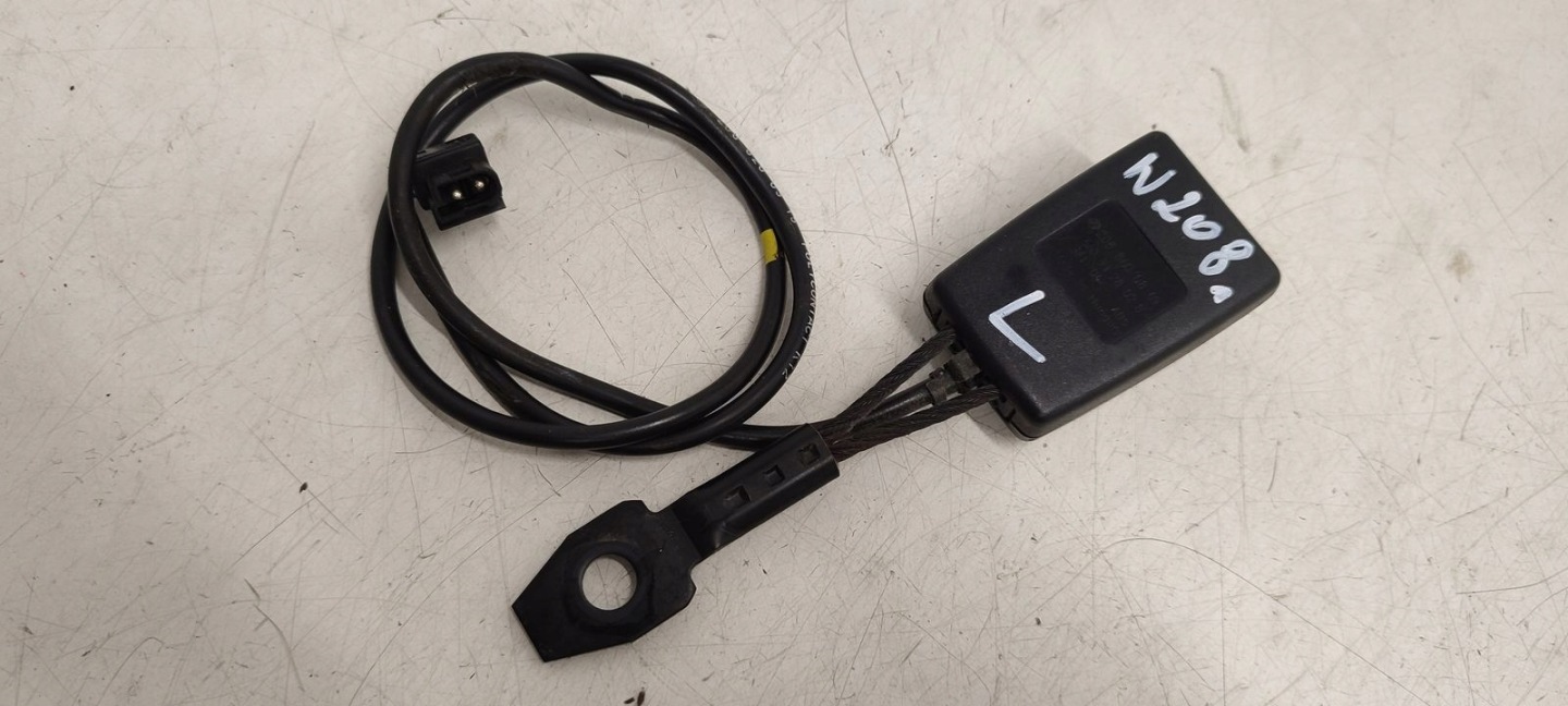Zapinka supports left front Mercedes W208 2,0 compressor;