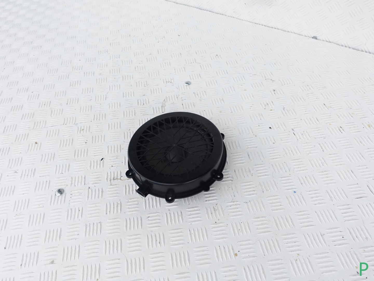 PORSCHE CAYENNE 7P5 10- speaker BASOWY door