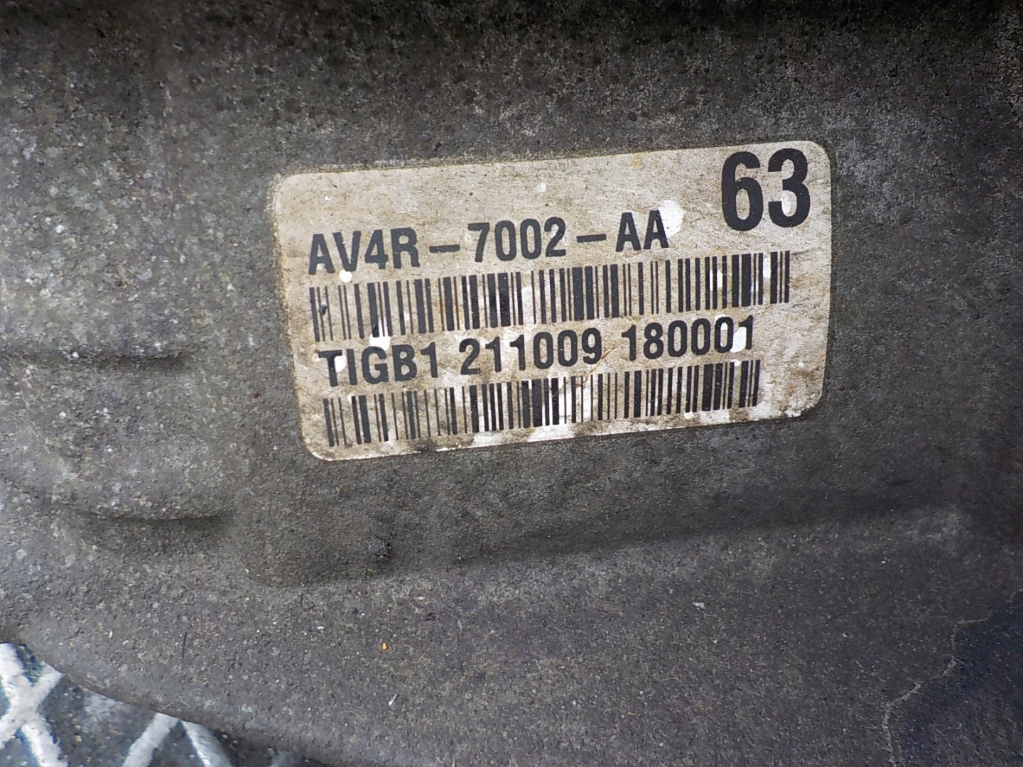 FORD KUGA e 2.0 TDCI ORG CAMBIO AV4R-7002-AA