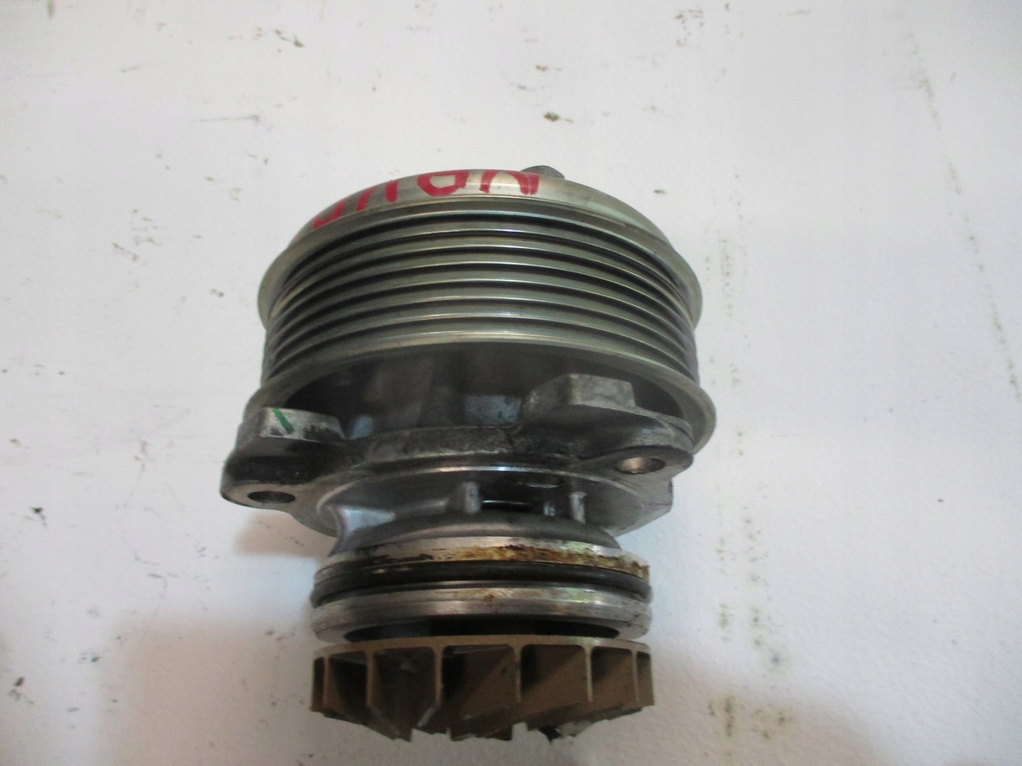 water pump NISSAN NAVARA 2,3D D23