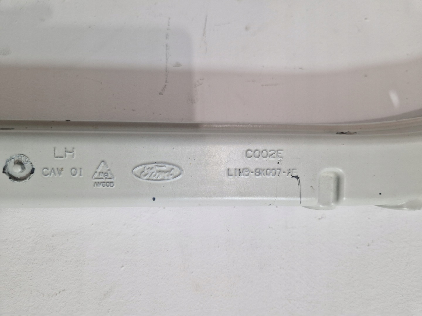 FORD EXPLORER MK6 2020- support panel for radiators pillar front upper