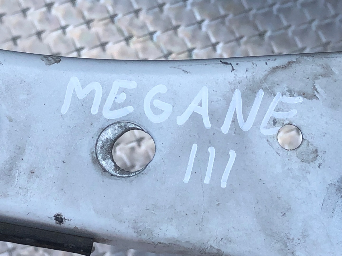Consolle parafango sinistra RENAULT MEGANE III DV369