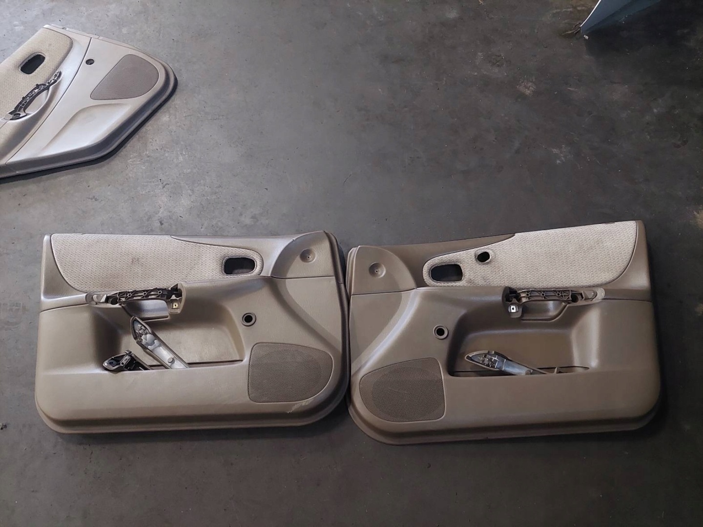 KOMPLET seats left right front seat side MAZDA PROTEGE BJ sedan