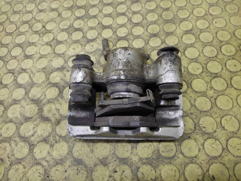 TOYOTA COROLLA E12 bremssattel bremse sattel brems- rechts heck