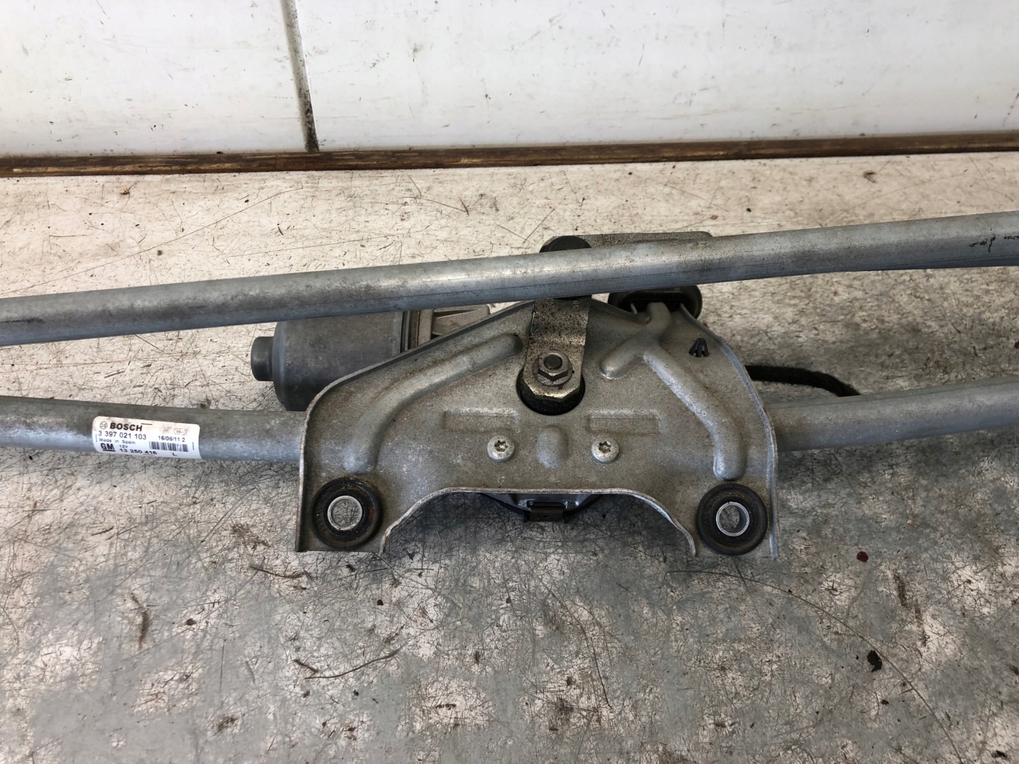 Wischergestänge OPEL MERIVA B 13250416