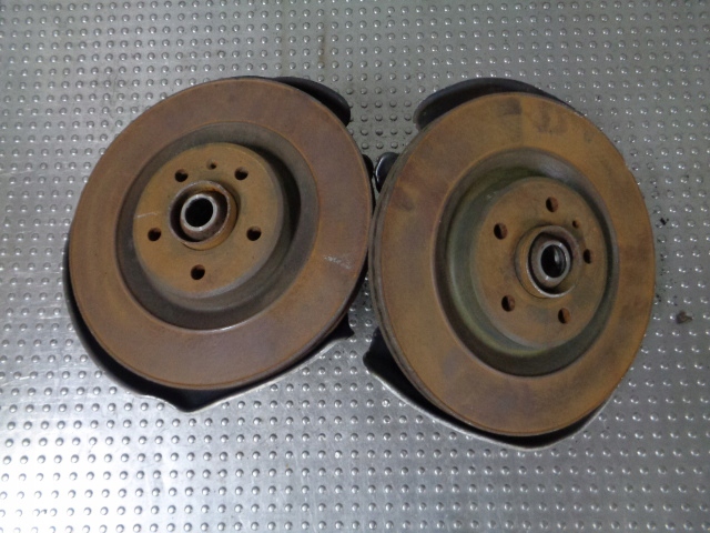 Audi A8 D4 Mozzo FUSELLO sinistra posteriore
