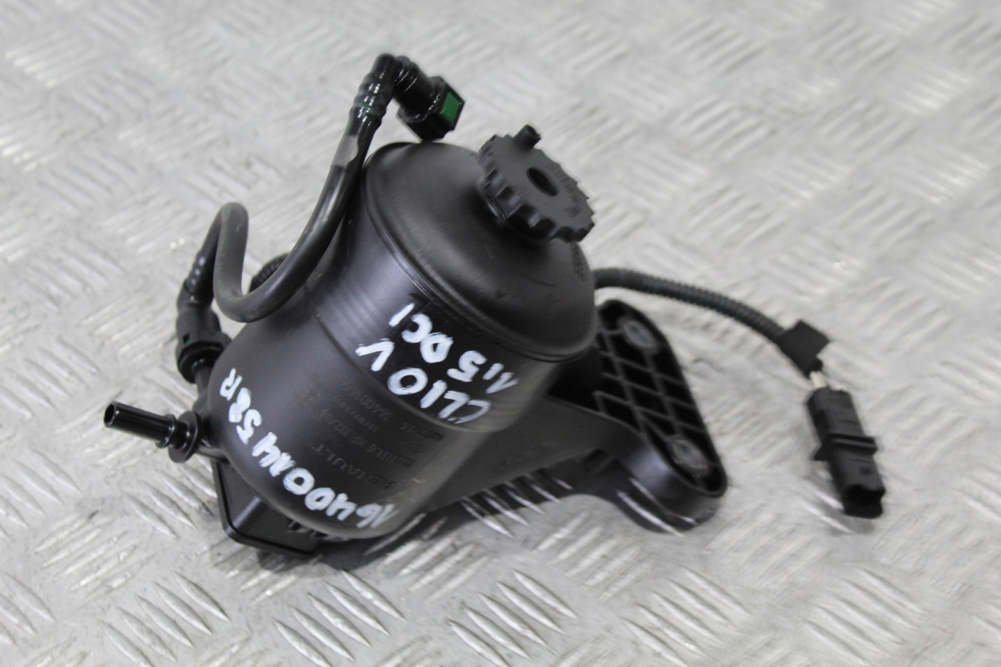 POKLOPAČ FILTERA FILTER GORIVA CLIO V 5 164001458R
