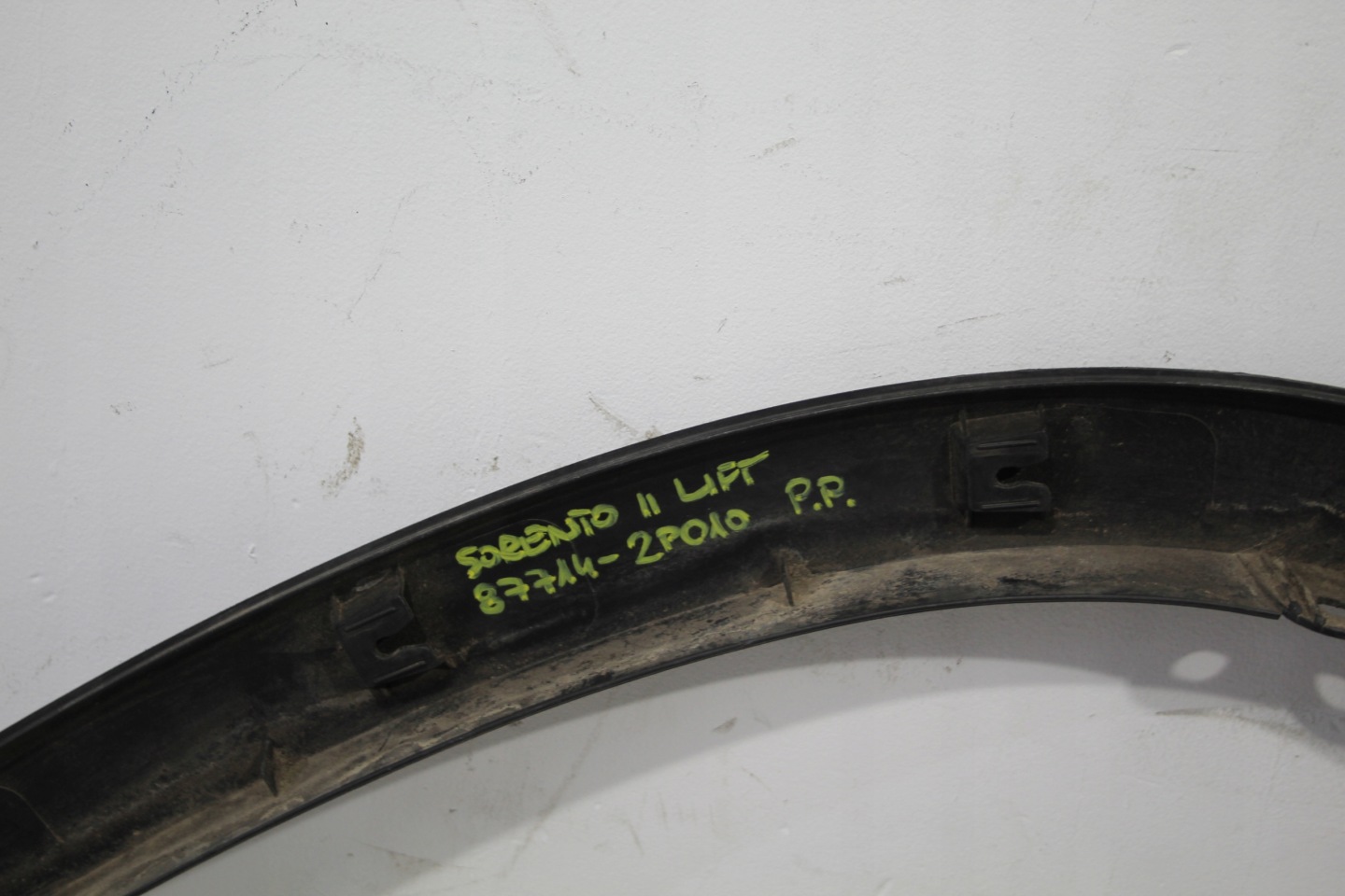 COUVERTURE AILE DROITE AVANT KIA SORENTO II LIFT