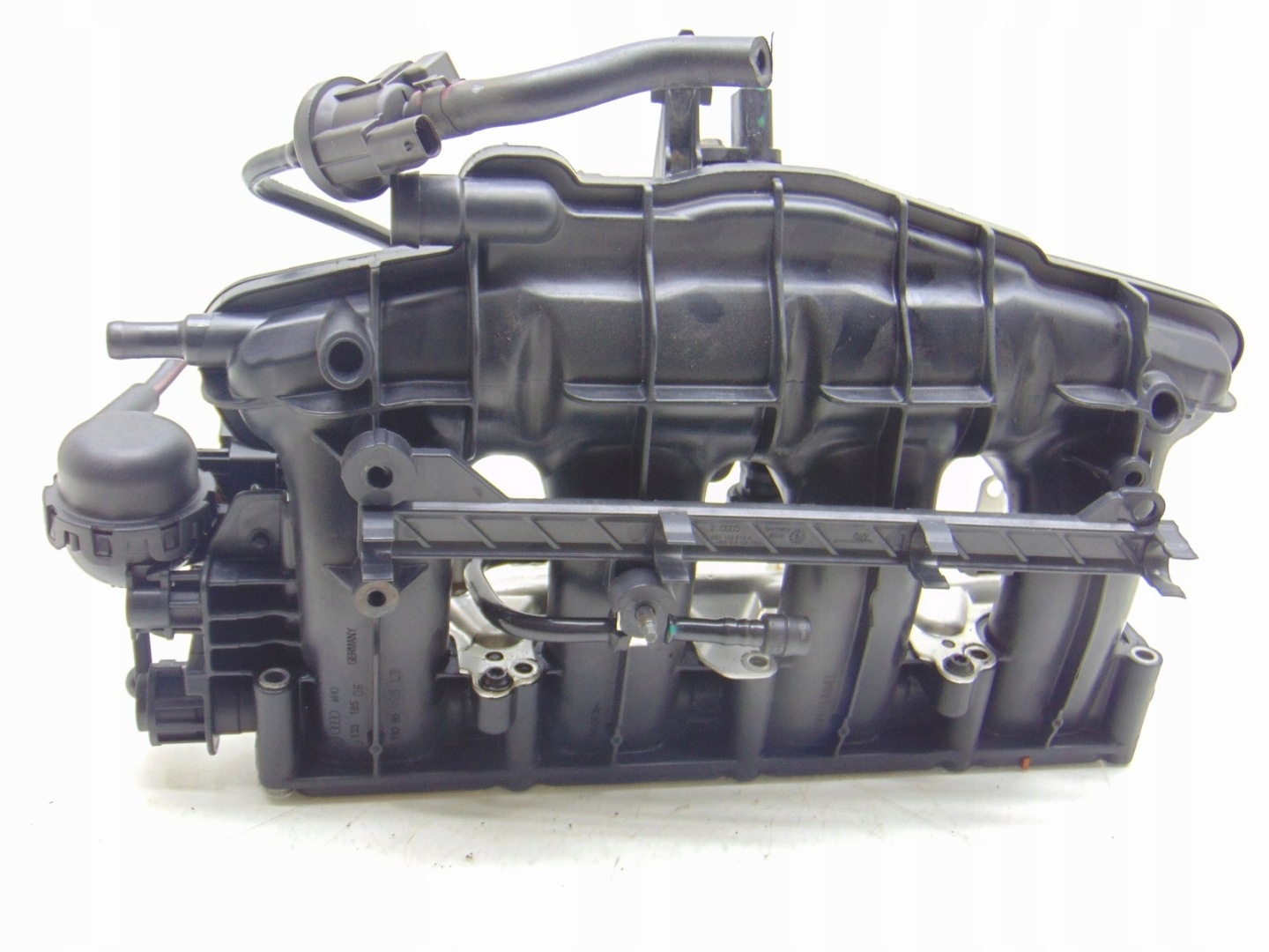 intake manifold AUDI A3 8P LEON II 1.8 TSI 06J133185DE