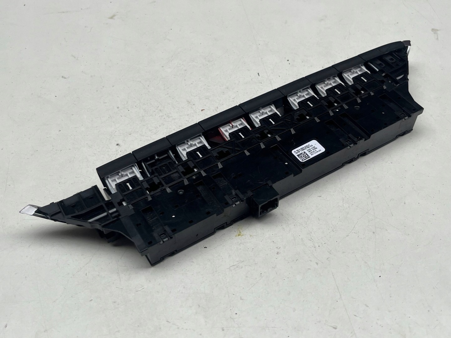 Bouton du tableau de bord Console SKODA OCTAVIA IV 5E3925200K !J