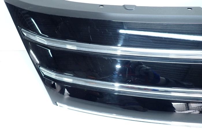 MITSUBISHI OUTLANDER IV LIFT 24- griglia